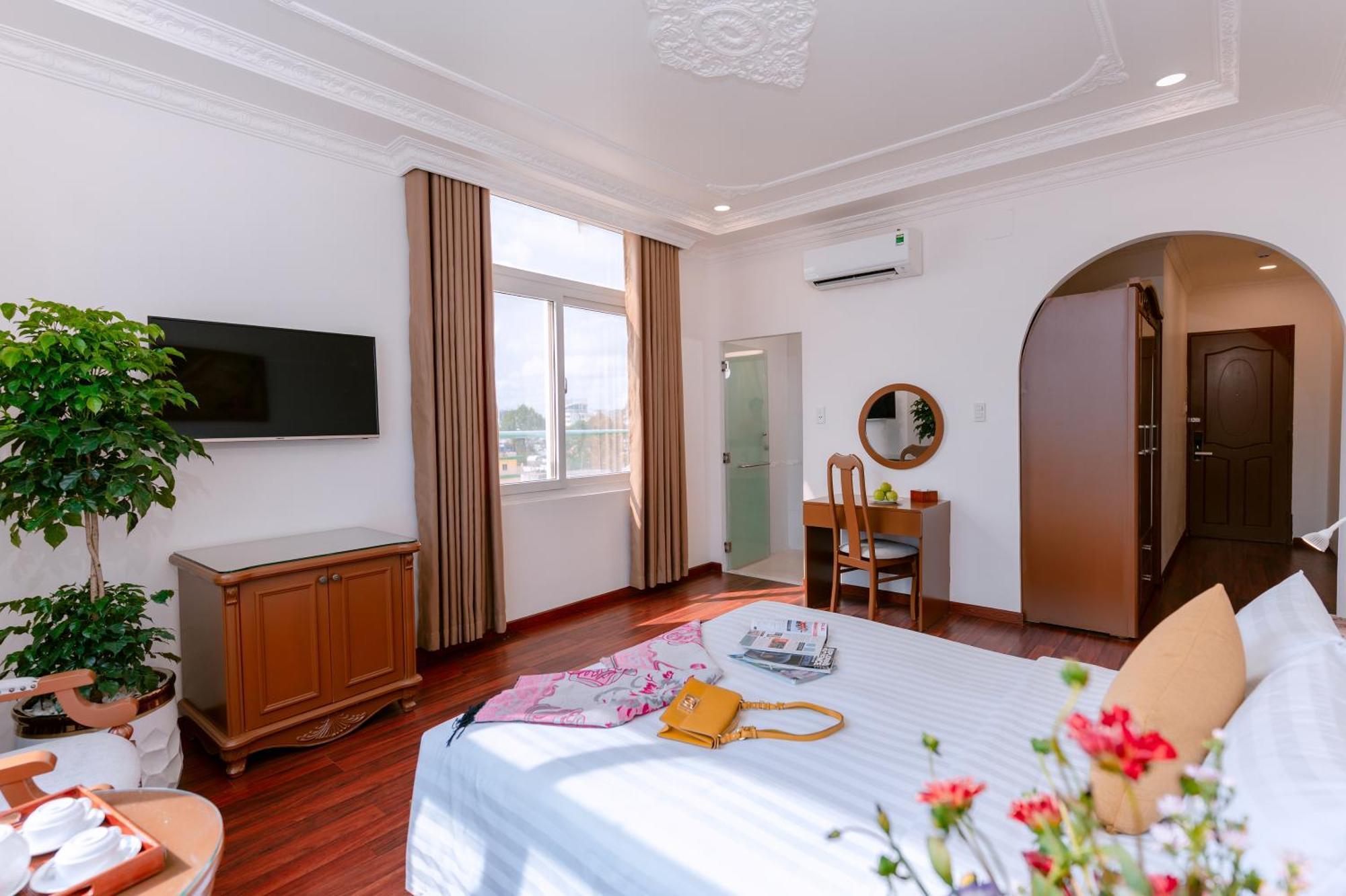 Dahlialand Saigon Hotel & Swimming Pool - Ben Thanh Market, District 1 Ho Chi Minh-staden Exteriör bild